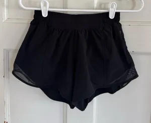 Lululemon On‎ The Fly black shorts size 4 Tall thumbnail 1