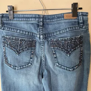 Shyanne Bootcut Flare Jeans Womens 31 Short Embroidered Pockets Western Cowgirl thumbnail 3