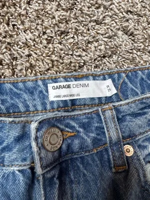 Garage High-Rise Wide-Leg Jeans thumbnail 2