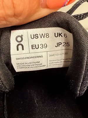 On Cloudrunner 2 Waterproof Black Size 8 thumbnail 8