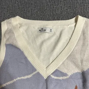 Hollister Crop Knit Sweater Vest thumbnail 3