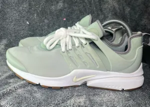 Nike Air Presto Premium Light Bone Barely Green Women's Size 9 878068-011 thumbnail 1