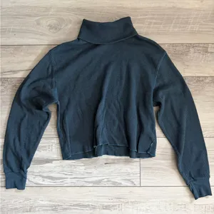 Aritzia TNA Cropped Waffle Knit Teal Mockneck Long Sleeve size small thumbnail 2