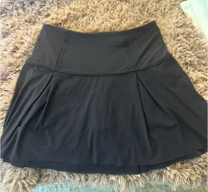 Lululemon Skirt thumbnail 1