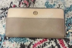 Tory Burch Two-Tone Leather Zip Wallet in Beige thumbnail 1