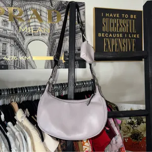 Juicy Couture Quilted Gull Grey Puff Half Moon Xbody Crossbody Faux Leather Bag thumbnail 8
