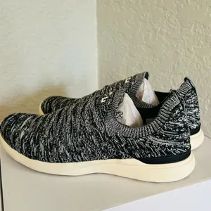APL TechLoom Wave Hybrid Running Shoe‎ Sneaker, Lightweight Black, Size 9, NWT thumbnail 7