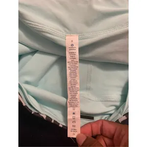 Lululemon Pleat to street skirt women’s size 6 thumbnail 4
