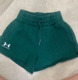 Green under armour sweat shorts thumbnail 1