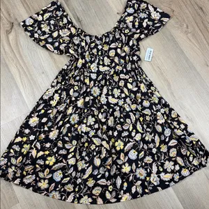 Old Navy Women's Floral Dress in Black and Yellow. NWT. Size‎ Medium thumbnail 2