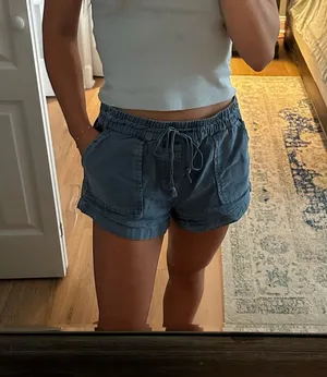 O'Neill beach shorts size small thumbnail 1