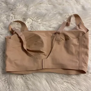 SKIMS Tan Seamless Comfort Bra size M excellent condition thumbnail 3