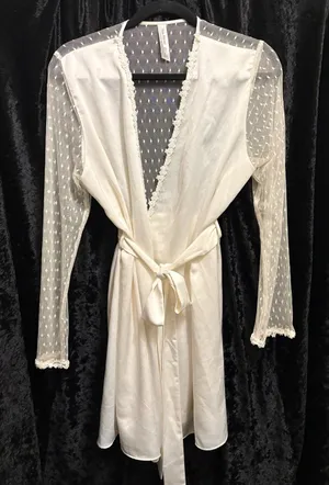 Flora Nikrooz Showstopper Satin Ivory Robe thumbnail 1