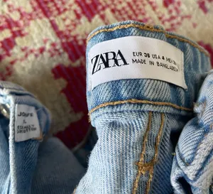 ZARA Mid-Rise Jeans thumbnail 2