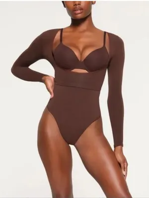 SKIMS SIMPLY BARE OPEN BUST ARM
SHAPER | COCOA size XL thumbnail 1