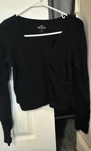 Hollister Long Sleeve Top thumbnail 1