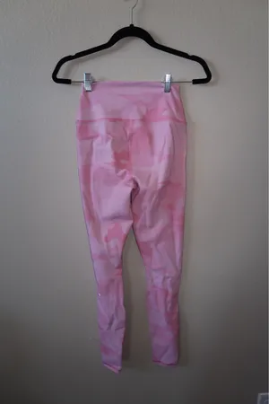 Alo Yoga Pink Camo Leggings thumbnail 2