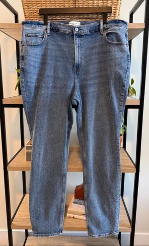 Abercrombie & Fitch The Slim Straight Ultra High Rise Jeans, 35/ 20 Long thumbnail 1