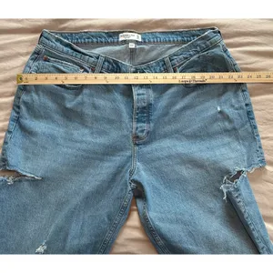 Abercrombie & Fitch Curve Love 90s Baggy Low Rise Distressed Jeans Blue 34 18R thumbnail 10