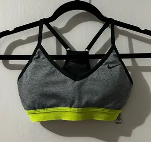 Nike Sports Bra thumbnail 1