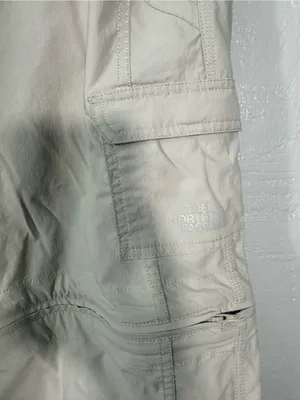 The Northface Women’s Khaki Convertible Pants Size 12 EUC thumbnail 5