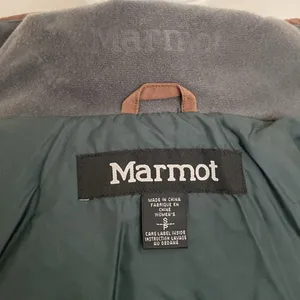 Marmot Brown lightweight rain Jacket with Fitted Silhouette thumbnail 11
