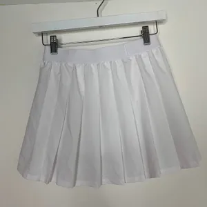 Alo Yoga Varsity Tennis Skirt White Womens XS thumbnail 3