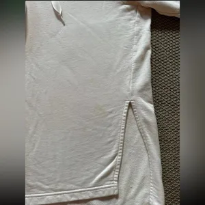 ATHLETA Pullover Yogi High Low Sweatshirt Pearl White Hoodie Long‎ Size Small thumbnail 5