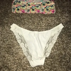 PINK - Victoria's Secret NWT-bra thumbnail 7