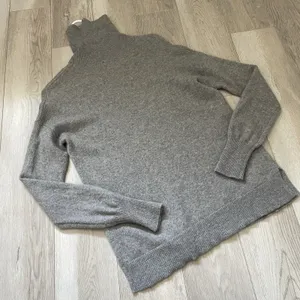 Nordstrom Cashmere Sweater turtleneck long sleeve womens Gray (small) classic thumbnail 4