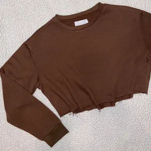 Charlotte Russe Brown Cropped Crewneck Sweatshirt thumbnail 2