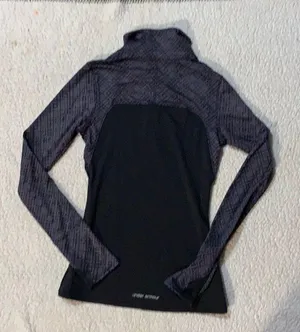Under Armour Fitted Cold Gear 1/4 Zip thumbnail 3