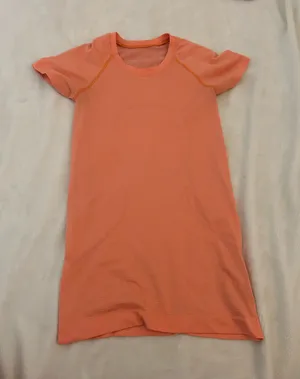 Lululemon Swiftly Tech Short Sleeve thumbnail 1