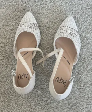 Beige Heels White Size 6 thumbnail 1