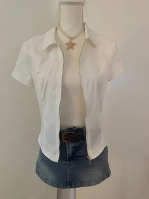White Zip-Up Urban Outfitters thumbnail 2