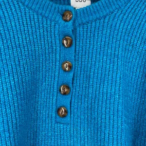 BDG Urban Outfitters Blue Cropped Oversized Knit Pullover Sweater Size‎ L thumbnail 3