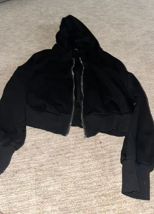 Trendy Queen Amazon Hoodie Zip-Up Women’s Cropped thumbnail 1