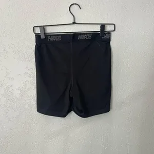 Nike dri fit shorts thumbnail 2