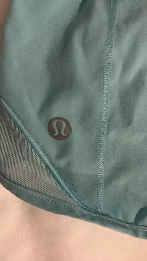 Lululemon Hotty Hot 4" High-Rise 4 thumbnail 2