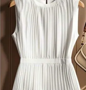 Shein White Pleated Sleeveless Blouse Size Large | Basic Versatile Top thumbnail 2