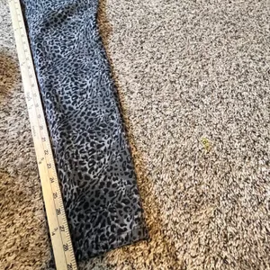 Talbots Signature Grey Black Leopard Print Slim Leg Ankle Pants Womens Size 8‎ thumbnail 7