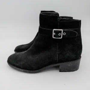Cole Haan Black Suede Waterproof Ankle Boots G14 D42388‎ Womens 6.5B Lug Sole thumbnail 2