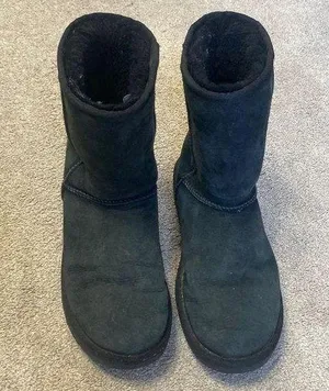 UGG Black Sherpa Lined Classic Short Boots Size 9 thumbnail 1