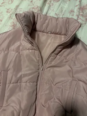 cropped pink puffer jacket amazon thumbnail 4