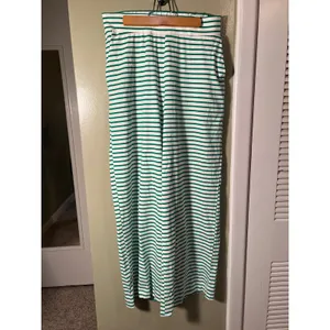 Women's Sz Medium Pull On Lounge Pants White Green Stripes Pockets Elastic Waist thumbnail 4