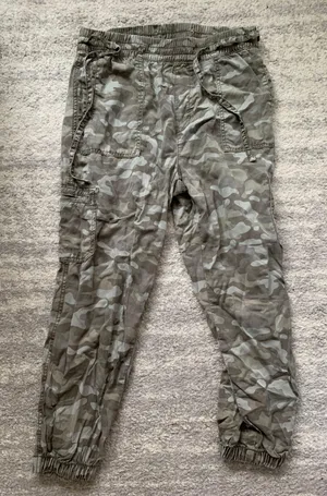 American Eagle Joggers thumbnail 2