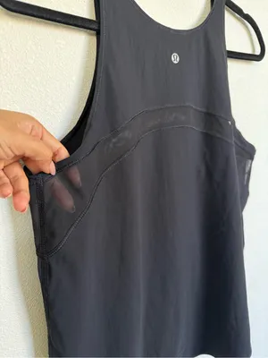 Lululemon Womens Black Mesh Panel Relaxed Yoga Workout Tank Top Estimated Size 8 thumbnail 3