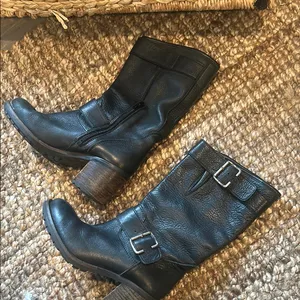 Non Signe Black Leather Buckle Moto Mid Calf Chunky Boots thumbnail 2