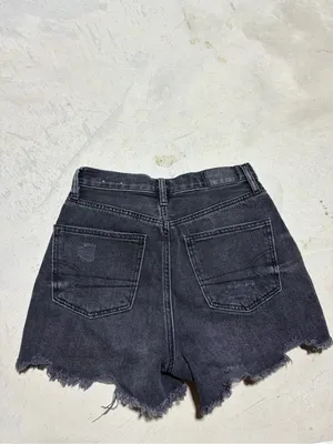 American Eagle Women's 90s boyfriend Black Distressed Denim Shorts 00 thumbnail 6