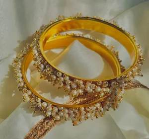 Bangle Bracelets Gold thumbnail 1